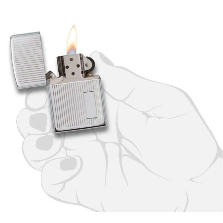 Zippo vertikale Linien reg Engine gedreht - Feuerzeuge