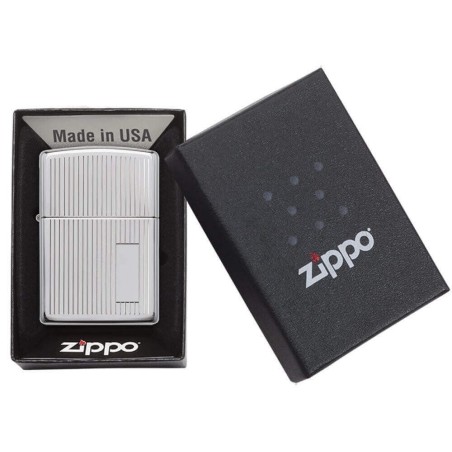Zippo vertikale Linien reg Engine gedreht - Feuerzeuge