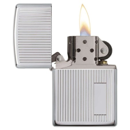 Zippo vertikale Linien reg Engine gedreht - Feuerzeuge