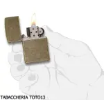 Zippo Brass in ottone anticato scuro - Accendini