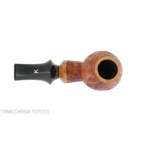 Pipa Kristiansen con forma de botella semicurvada en brezo claro arenado - Pipas de Tabaco