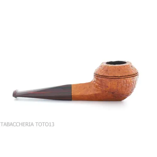 Ashton pipe Oldchurch Bulldog shape sandblasted - Tobacco Pipes - Natural root