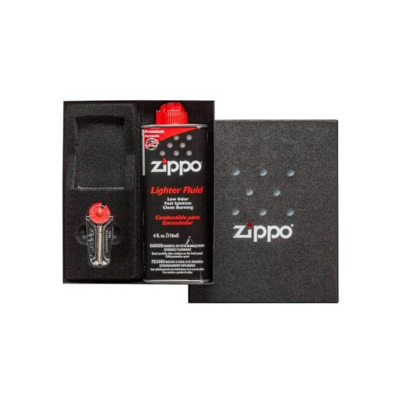 Coffret De Zippo. Set Remplir Le Cadeau. Zippo Accessoires Briquet