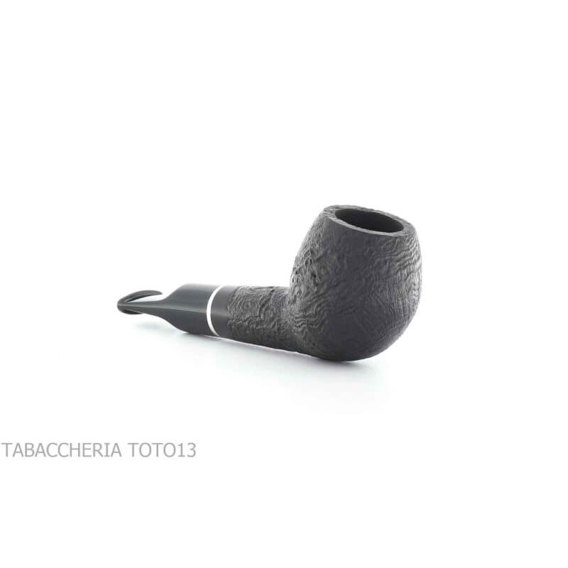 Pipa Outlaw Cutty shape negro pulido con chorro de arena - Rattray's