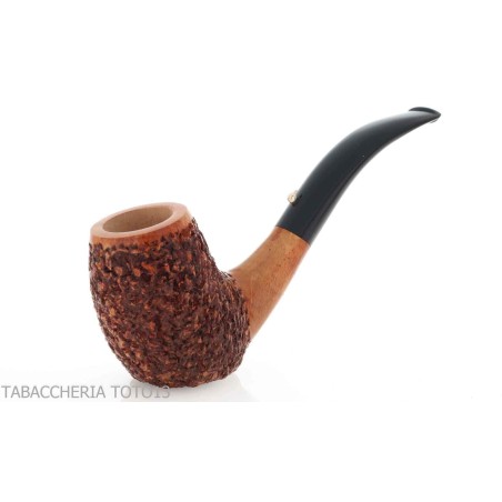 The duck forms a curved egg in rustic briar-L'Anatra