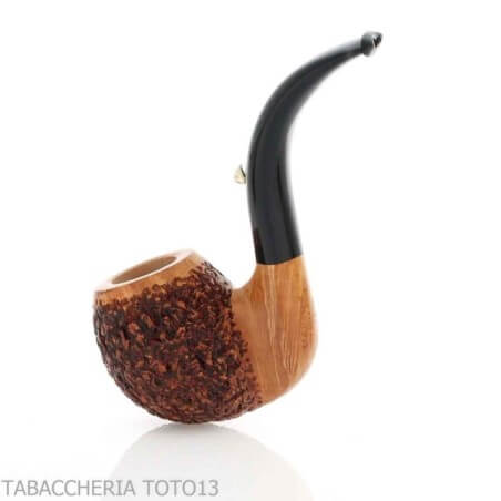 The pipe duck forms a curved Apple in rustic briarL'Anatra
