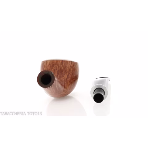 Semi-curved Diplomat-shaped pipe in light briar-Milano pipe