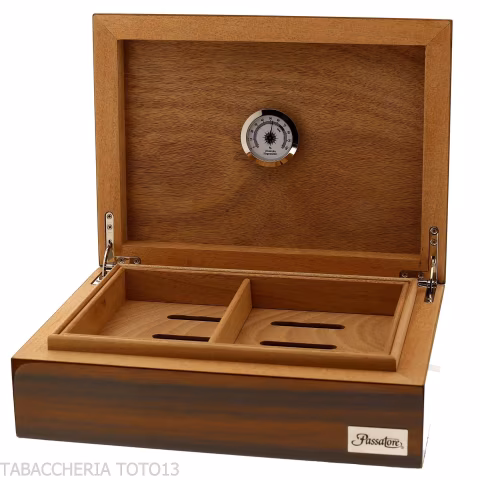 Sandalwood humidor for 30 cigars - Accessories Cigar - Wood