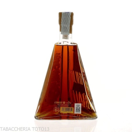 J. Bally rum 7 Jahre A.O.C., Piramidesflasche Vol. 45% Cl. 70 - Destilliert