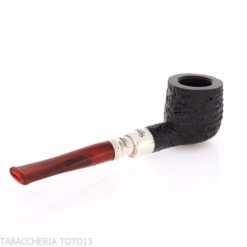 Peterson Newgrange spigot Sandblasted 606 Fishtail Pot - Tobacco Pipes - Natural root