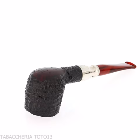 Peterson Newgrange spigot Sandblasted 606 Fishtail Pot - Tobacco Pipes - Natural root