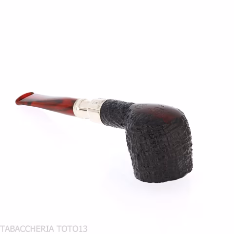 Peterson Newgrange spigot Sandblasted 606 Fishtail Pot - Tobacco Pipes - Natural root