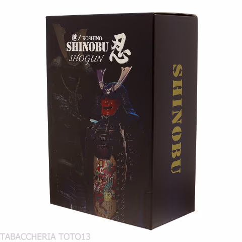 Whisky giapponese Shinobu Shogun con Armatura Samurai